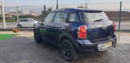 Mini Countryman One D completo