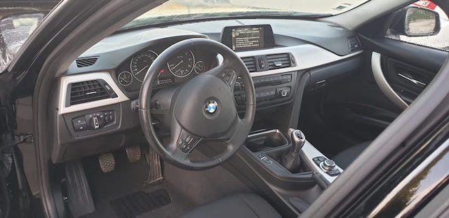 BMW Série 3 320D Touring Sport completo