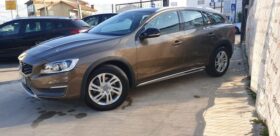 Volvo V60 Cross Country D3 Momentum