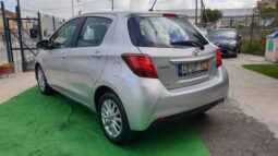 Toyota Yaris D4D Exclusive completo