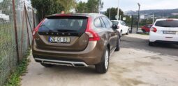 Volvo V60 Cross Country D3 Momentum completo