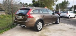 Volvo V60 Cross Country D3 Momentum completo