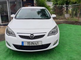 Opel Astra J 1.7 CDTI Cosmo 125cv
