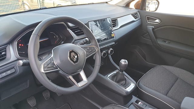 Renault Captur Exclusive TCe 100cv completo