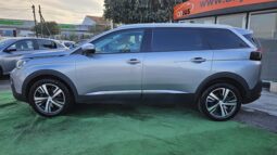 Peugeot 5008 BlueHDi 130cv EAT8 Allure 7 Lug 2020 completo