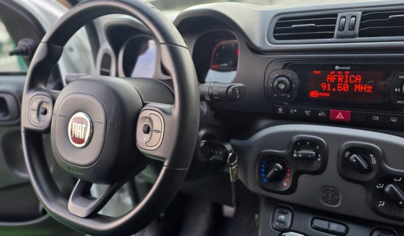 Fiat Panda 1.2 Lounge 2019 S&S | City Car Económico completo