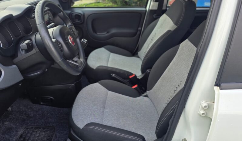 Fiat Panda 1.2 Lounge 2019 S&S | City Car Económico completo