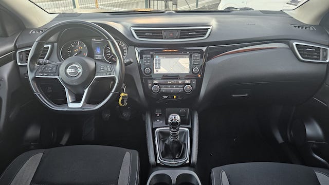 Nissan Qashqai N-Connecta 1.5 dCi 110cv 2018 completo