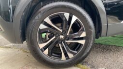 PEUGEOT E-2008 de 2023 100% eléctrico, completo