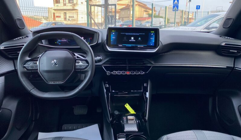 PEUGEOT E-2008 de 2023 100% eléctrico, completo