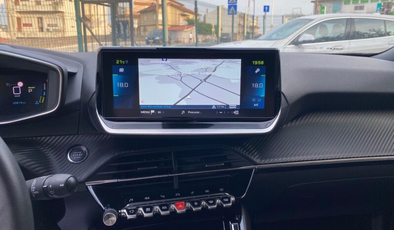 PEUGEOT E-2008 de 2023 100% eléctrico, completo