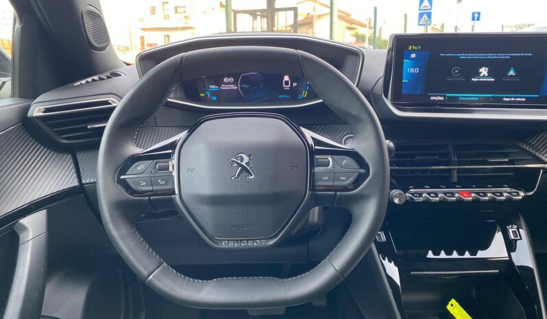 PEUGEOT E-2008 de 2023 100% eléctrico, completo