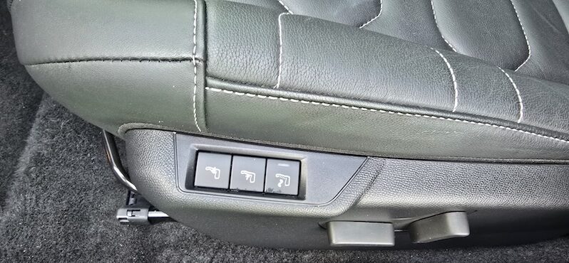 Citroën e-C4 X 50 kWh Shine Pack 2024 completo