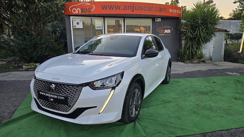 PEUGEOT E-208 Style 50KW 100% eléctrico completo