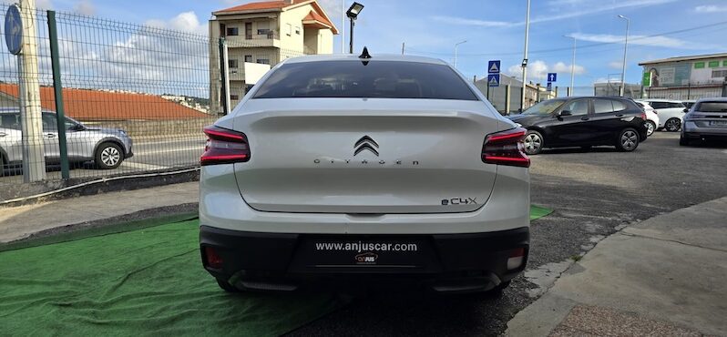 Citroën e-C4 X 50 kWh Shine Pack 2024 completo