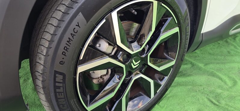 Citroën e-C4 X 50 kWh Shine Pack 2024 completo