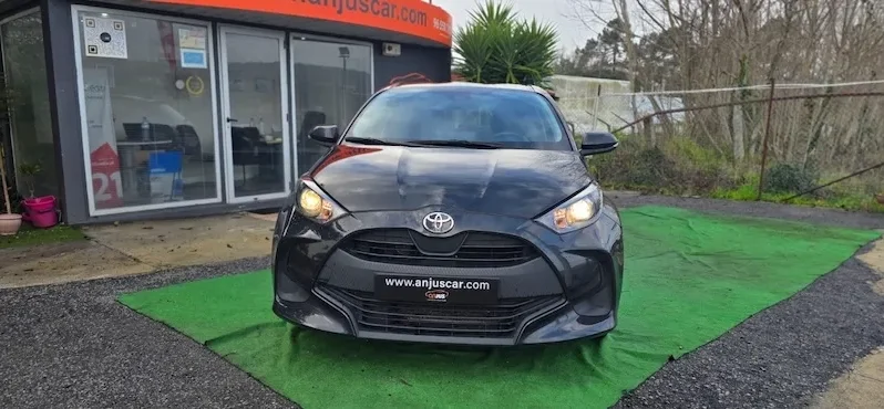 Toyota Yaris 1.0 VVT-i Usado Comfort Plus 2021 | Anjuscar completo