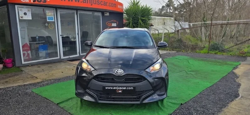 Toyota Yaris 1.0 VVT-i Usado Comfort Plus 2021 | Anjuscar completo