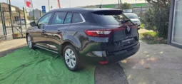Renault Mégane Sport Tourer 2021 | Stand Anjuscar Porto completo