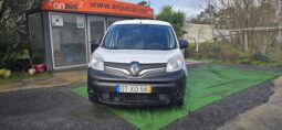 Renault Kangoo 1.5 dCi Compact usado 2019 com 130.000km e IVA dedutível à venda no Stand Anjuscar em Gondomar Porto