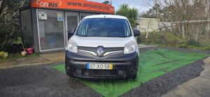 Renault Kangoo 1.5 dCi Compact 3 Lugares com 130.000km e IVA dedutível à venda no Stand Anjuscar em Gondomar Porto
