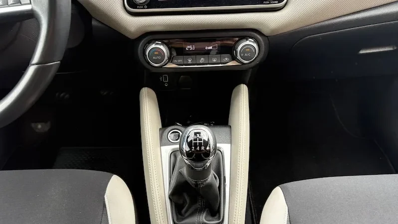 Nissan Micra 1.0 IG-T N-Connecta 2019 completo