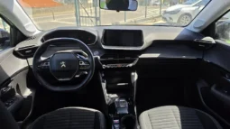 Peugeot e-208 Style 50kWh 2023 136cv 37 mil km completo