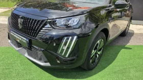 Peugeot e-2008 50kWh Allure 2025 à Venda no Porto | Garantia de fábrica