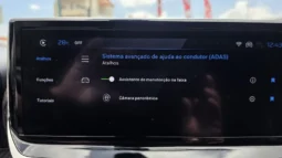 Peugeot e-2008 50kWh Allure 2025 à Venda no Porto | Garantia de fábrica completo
