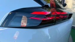 Peugeot e-2008 54 kWh Style 2025 | Porto em Gondomar | Stand Anjuscar completo