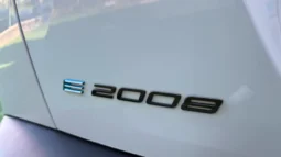 Peugeot e-2008 54 kWh Style 2025 | Porto em Gondomar | Stand Anjuscar completo