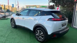 Peugeot e-2008 54 kWh Style 2025 | Porto em Gondomar | Stand Anjuscar completo
