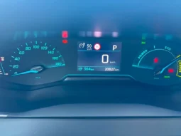 Peugeot e-2008 54 kWh Style 2025 | Porto em Gondomar | Stand Anjuscar completo
