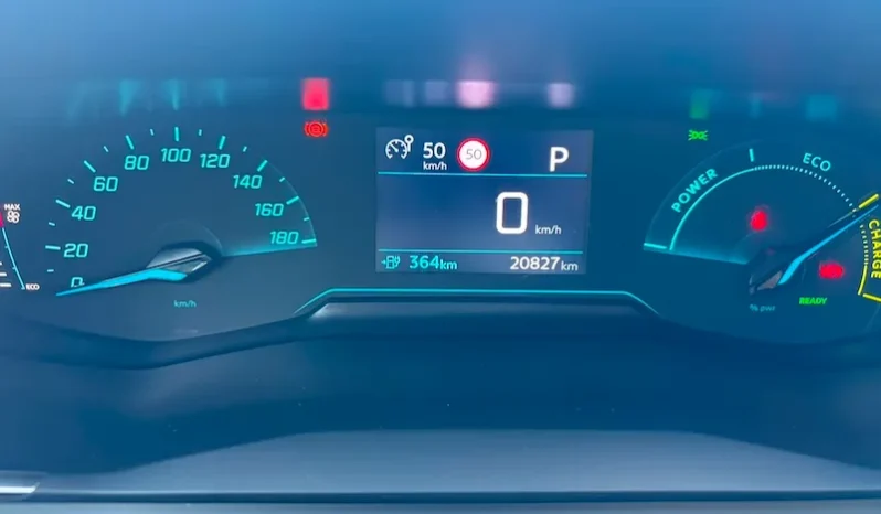 Peugeot e-2008 54 kWh Style 2025 | Porto em Gondomar | Stand Anjuscar completo