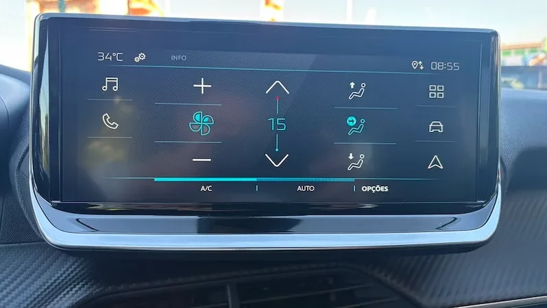 Peugeot e-2008 54 kWh Style 2025 | Porto em Gondomar | Stand Anjuscar completo